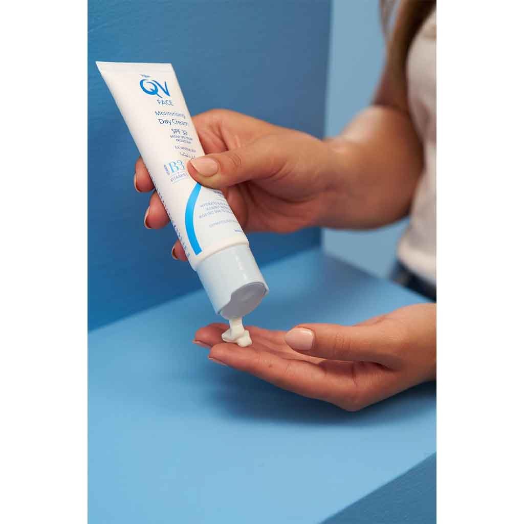 QV FACE MOISTURISING DAY CREAM SPF 30 40G