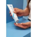⁦QV FACE MOISTURISING DAY CREAM SPF 30 40G⁩ - الصورة ⁦2⁩