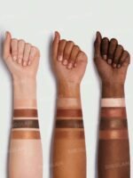 ⁦The Essentials Pocket Eyeshadow Palette⁩ - الصورة ⁦7⁩